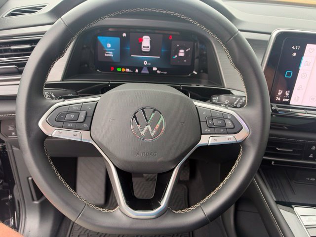 Used 2026 Volkswagen Atlas Cross Sport SE w/ Panoramic Sunroof Package FWD image 13