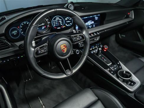 Certified 2021 Porsche 911 Carrera RWD image 4