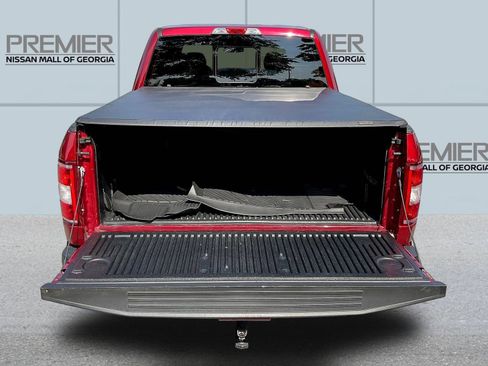 Used 2018 Ford F150 XLT w/ Equipment Group 302A Luxury AWD/4WD image 9