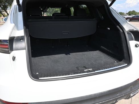 Used 2019 Porsche Cayenne image 22