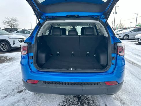 Used 2018 Jeep Compass Latitude image 35
