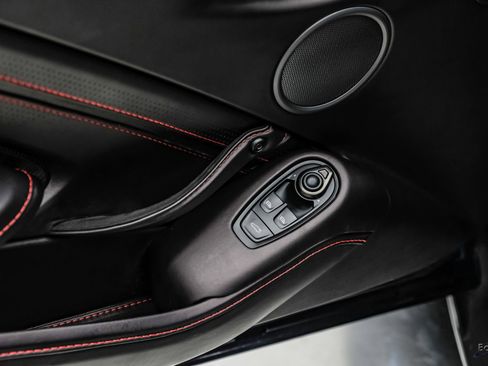 Used 2023 Aston Martin V12 Vantage RWD image 84