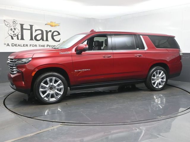 Used 2022 Chevrolet Suburban High Country AWD/4WD image 38