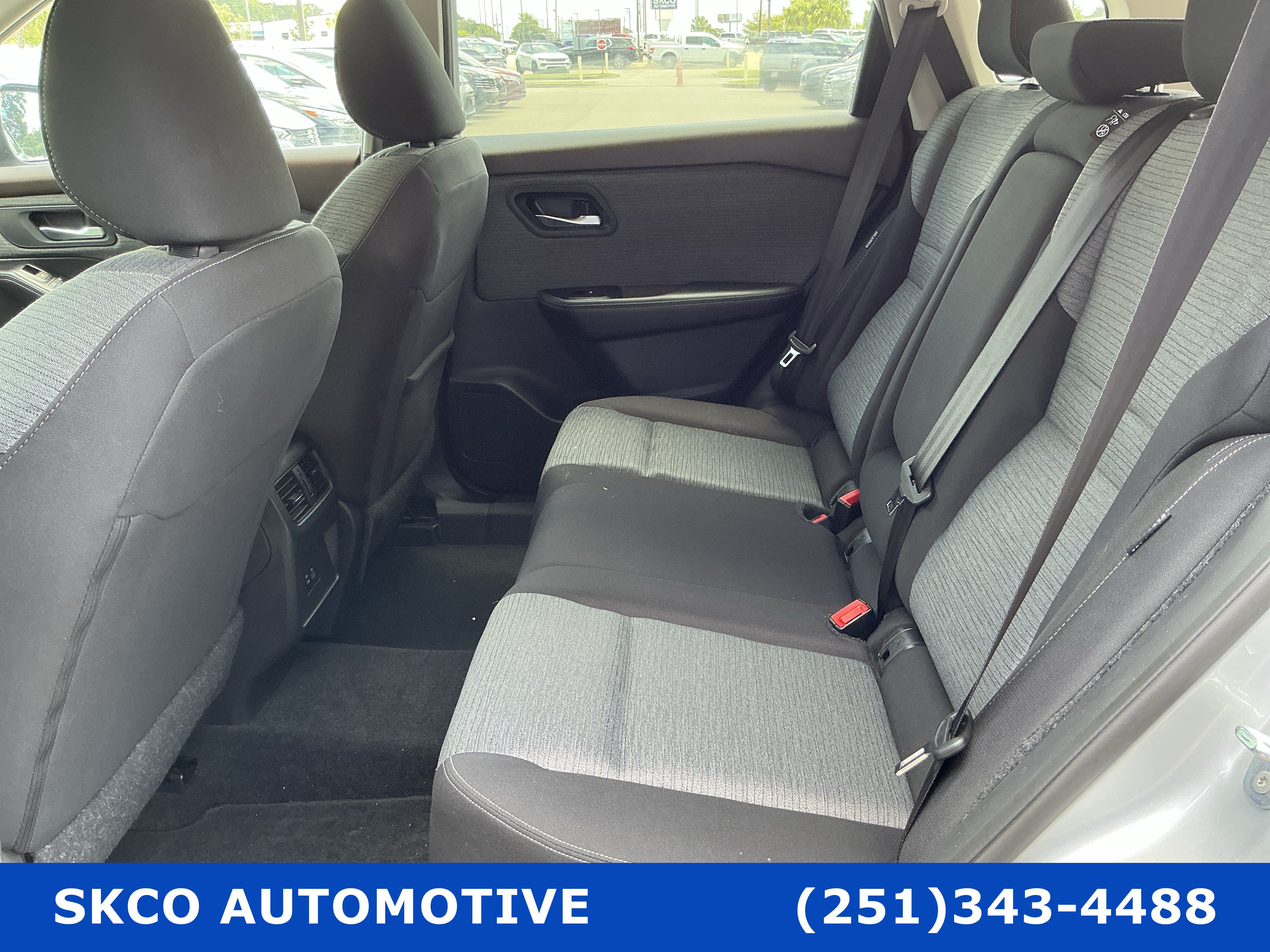 Used 2023 Nissan Rogue SV AWD/4WD image 14