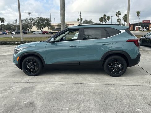 New 2026 Kia Seltos EX image 10