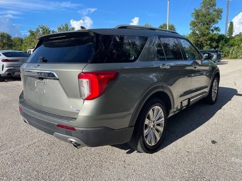 Used 2020 Ford Explorer Limited AWD/4WD image 2