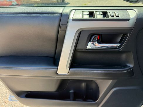 Used 2015 Toyota 4Runner SR5 Premium AWD/4WD image 13