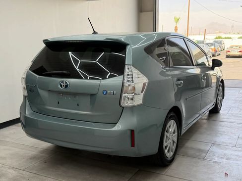 Used 2013 Toyota Prius V Two FWD image 9