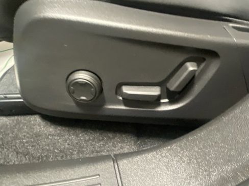 Used 2023 Volvo C40 P8 Recharge Ultimate w/ Protection Package Premier image 11