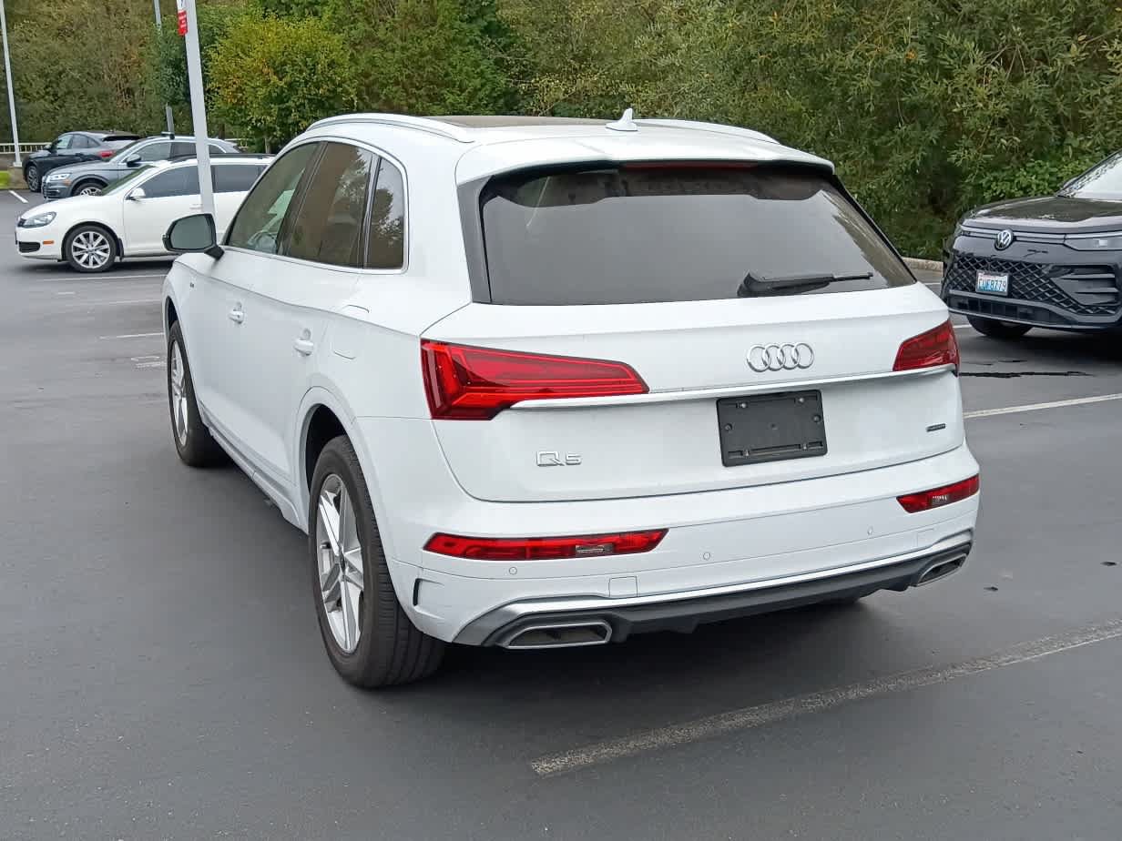 Used 2023 Audi Q5 e Premium w/ Convenience Package AWD/4WD image 3