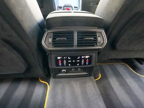 Used 2023 Lamborghini Urus Performante image 83