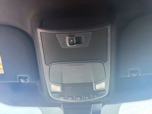 Used 2019 Ford F150 XLT w/ Equipment Group 302A Luxury AWD/4WD image 19
