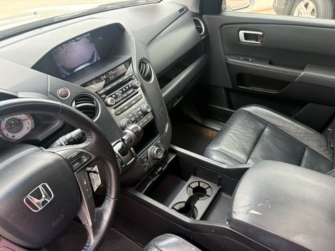 Used 2013 Honda Pilot Touring image 17