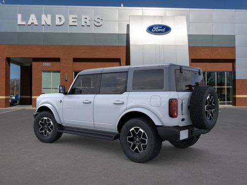 New 2025 Ford Bronco Outer Banks image 4