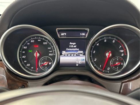 Used 2019 Mercedes-Benz GLS 450 4MATIC image 23