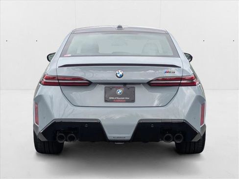 New 2026 BMW M5 image 7