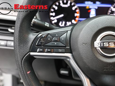 Used 2023 Nissan Altima 2.5 SV FWD image 15