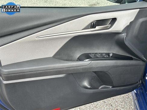 Used 2025 Toyota Camry SE image 11