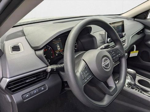 New 2025 Nissan Altima 2.5 S image 3