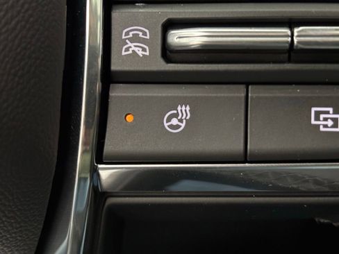 New 2026 GMC Yukon Denali w/ Sun & Power Step Package image 24