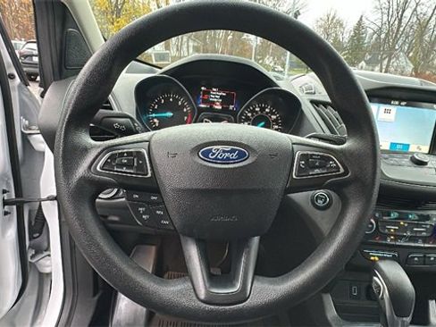 Used 2019 Ford Escape SE image 14