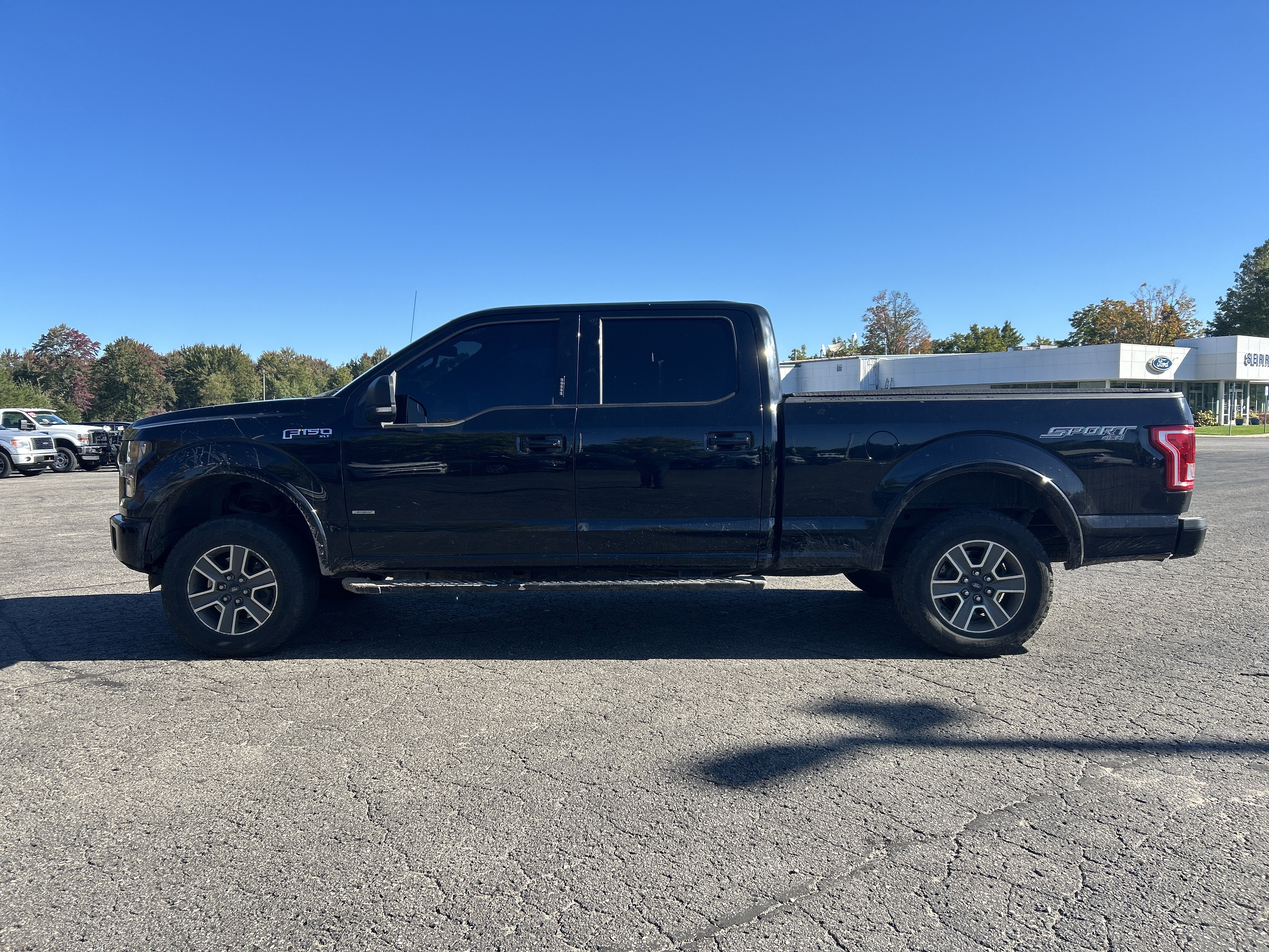 Used 2016 Ford F150 XLT w/ Equipment Group 302A Luxury AWD/4WD image 7