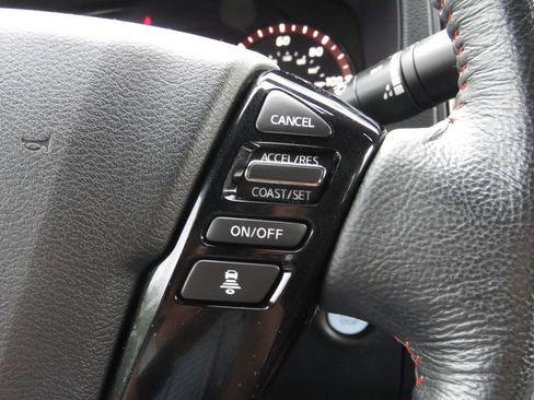 Used 2022 Nissan Frontier PRO-4X w/ Technology Package AWD/4WD image 21