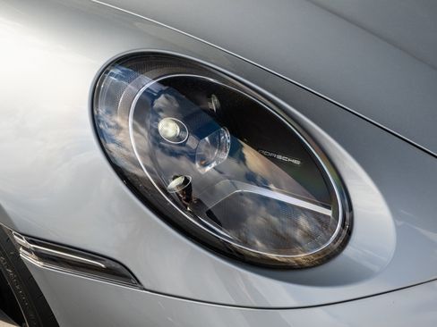 Certified 2020 Porsche 911 Carrera 4S image 34