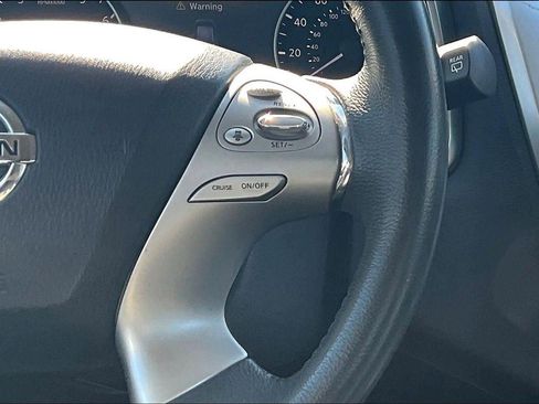 Used 2015 Nissan Murano SL w/ SL Technology Package FWD image 18