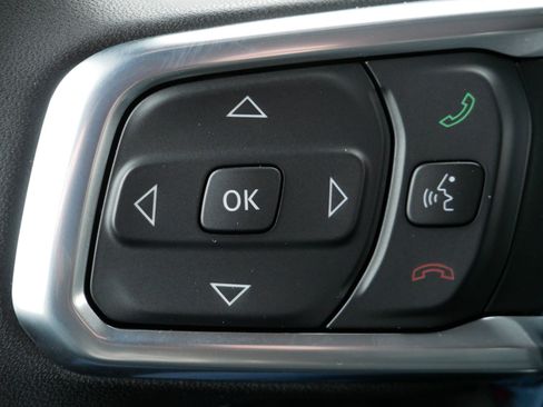 New 2026 Jeep Wrangler Unlimited Sahara AWD/4WD image 15