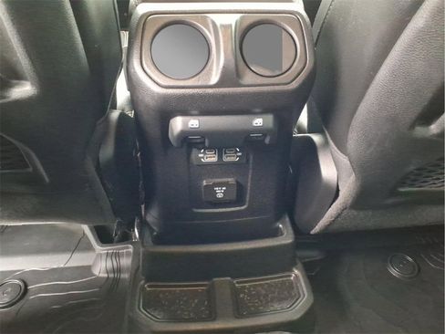 Used 2021 Jeep Wrangler Unlimited Rubicon image 22