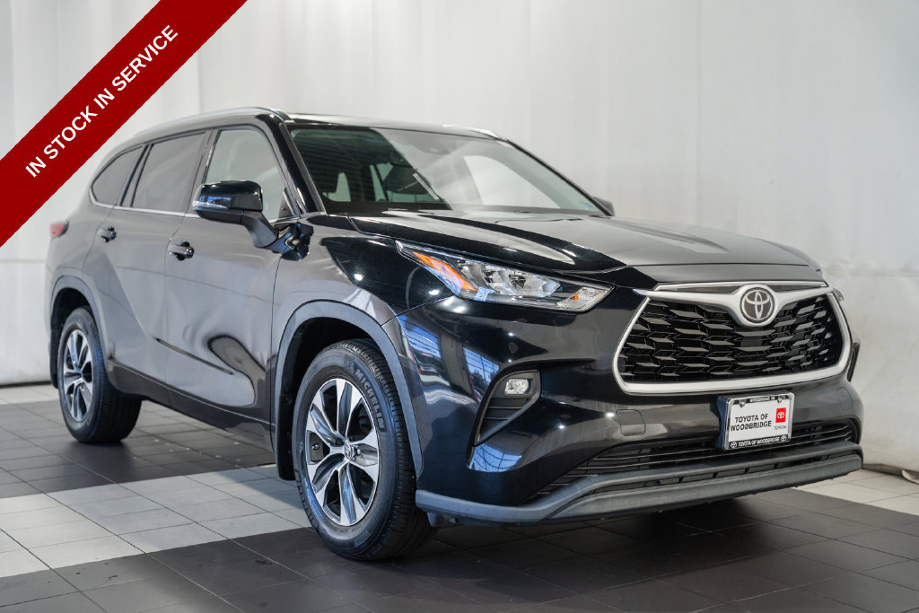 Used 2020 Toyota Highlander XLE AWD/4WD image 1