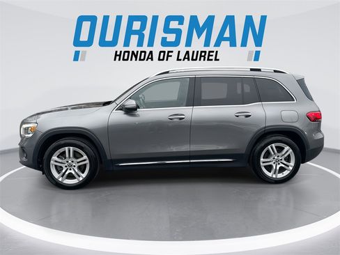 Used 2020 Mercedes-Benz GLB 250 4MATIC w/ Premium Package image 5