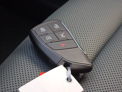 New 2027 GMC Terrain AT4 w/ Convenience Package III AWD/4WD image 39