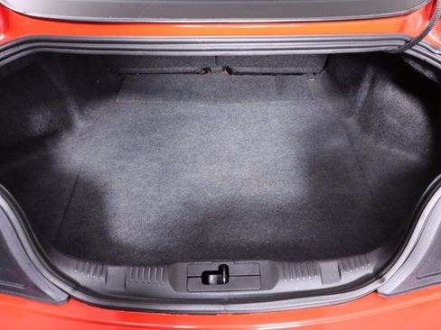 Used 2018 Ford Mustang Coupe RWD image 32