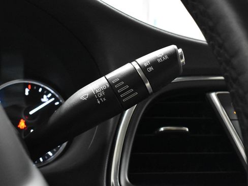 Used 2022 Buick Enclave Avenir image 14