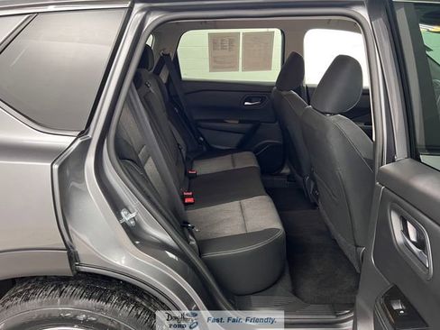 Used 2025 Nissan Rogue SV FWD image 35