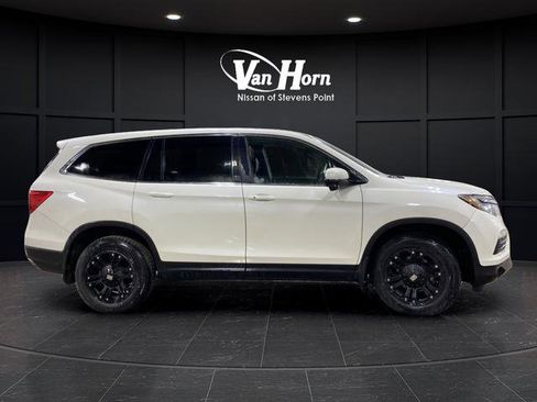 Used 2017 Honda Pilot EX-L image 4