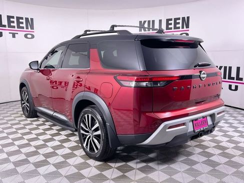 Used 2023 Nissan Pathfinder Platinum image 5