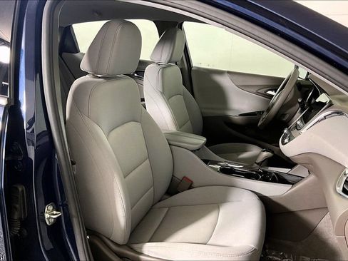 Used 2020 Chevrolet Malibu LT FWD image 6