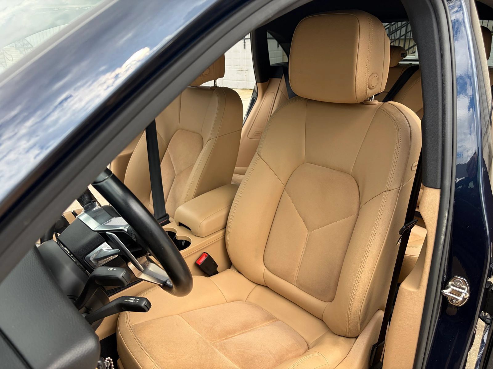 Used 2017 Porsche Macan S AWD/4WD image 34