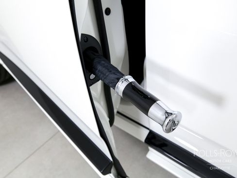 New 2026 Rolls-Royce Cullinan Black Badge image 33