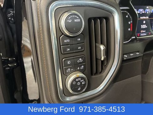 Used 2021 GMC Sierra 1500 AT4 w/ AT4 Premium Package AWD/4WD image 17