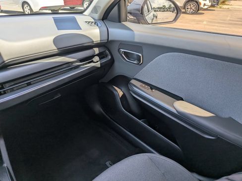 Certified 2025 Kia K4 EX FWD image 17