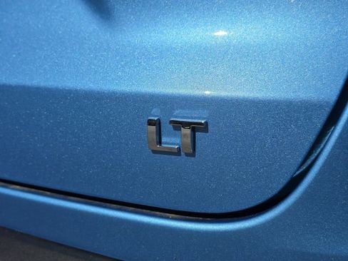 New 2026 Chevrolet Trax LT w/ Sunroof Package image 12