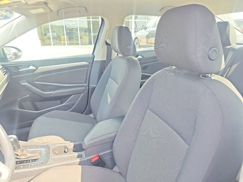 Used 2019 Volkswagen Jetta S w/ Driver Assistance Package image 8