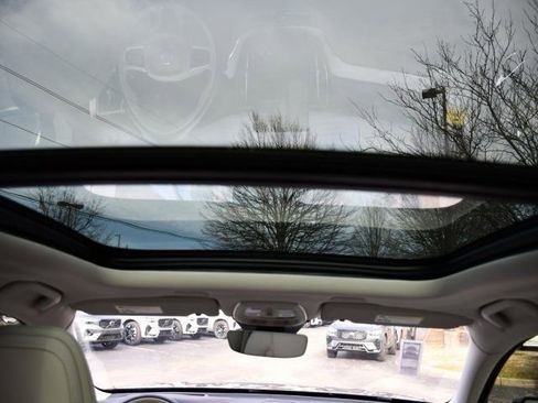 New 2026 Volvo XC60 B5 Ultra w/ Protection Package Premier image 25