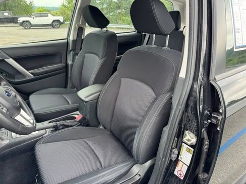 Used 2017 Subaru Forester 2.5i w/ Alloy Wheel Package AWD/4WD image 5