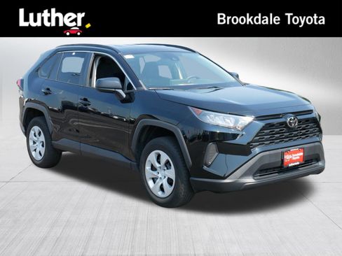 Used 2021 Toyota RAV4 LE AWD/4WD image 1
