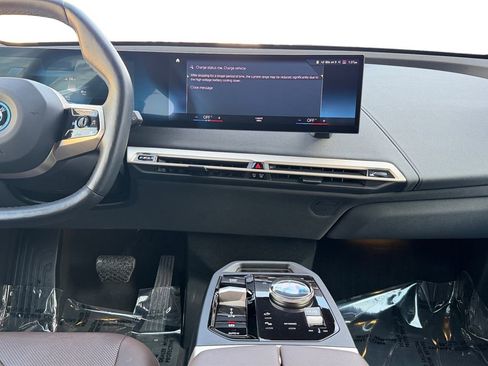 Used 2023 BMW iX xDrive50 w/ Convenience Package image 11